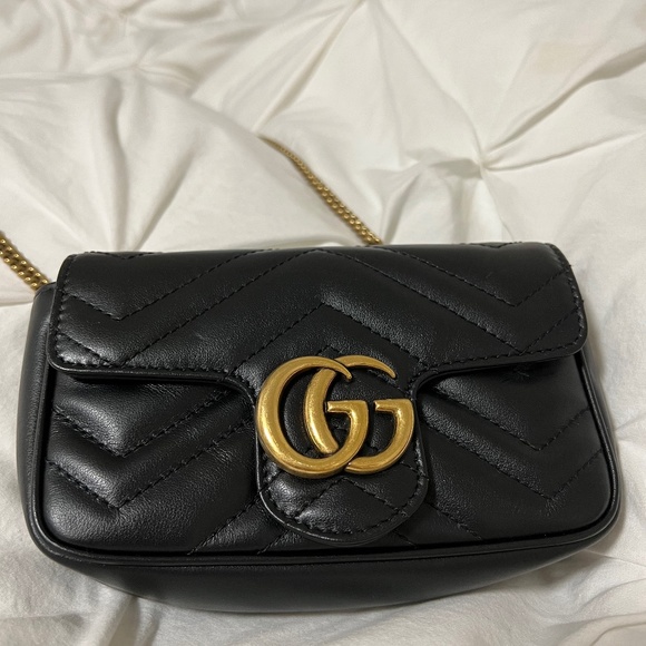 Bag Review - Gucci Super Mini GG Marmont bag - Ella Pretty Blog